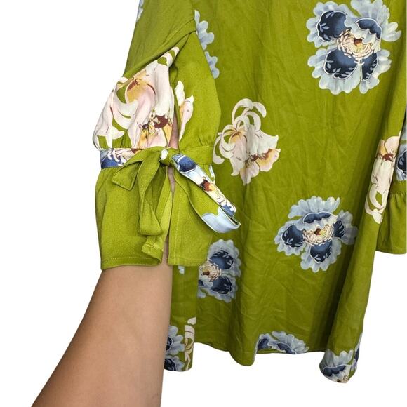 LOFT Green Floral Bell Sleeve Shift Dress Small Back Zip Tie Cuffs Womens - Picture 2 of 7